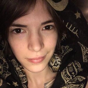 Meet your Posher, Tebecca